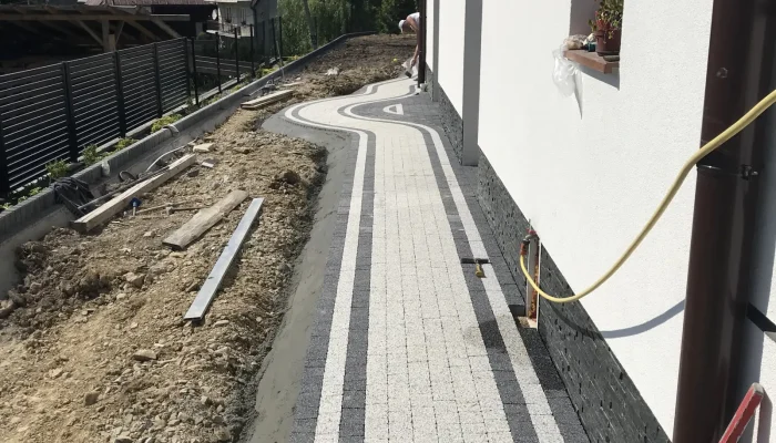 renowacja podworka kostka mszana dolna 8